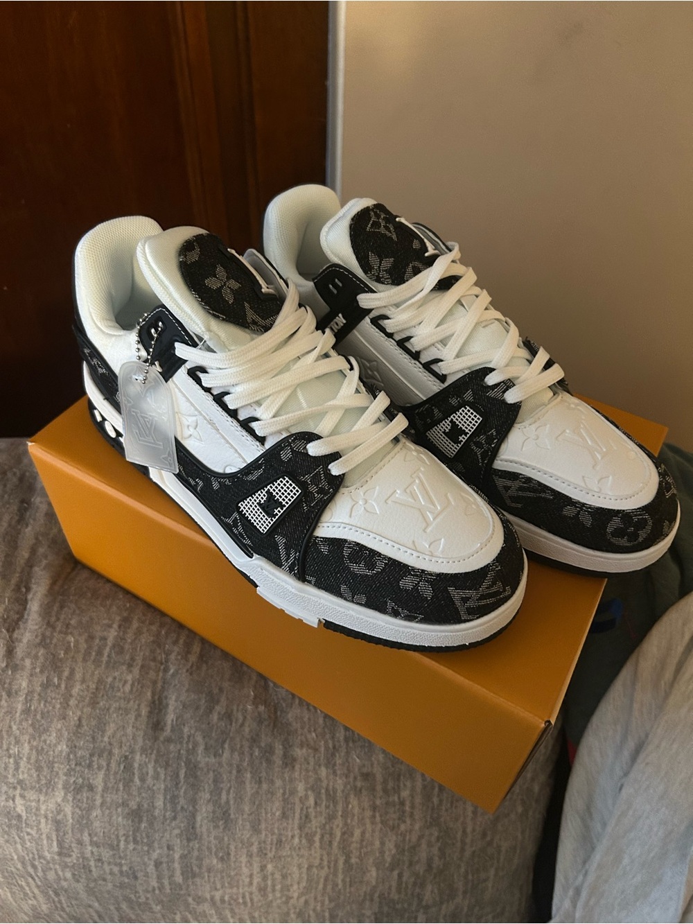 Louis Vuitton Black & White Monogram Low-Top Sneakers